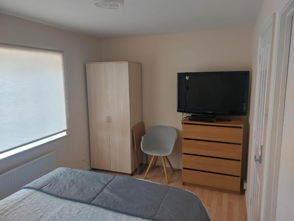 Ensuite Room Near Canal Саутхолл Экстерьер фото