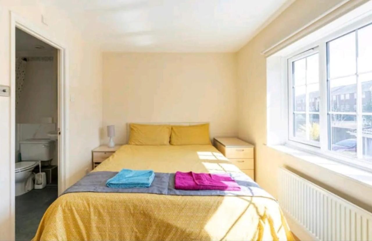 Ensuite Room Near Canal Саутхолл Экстерьер фото
